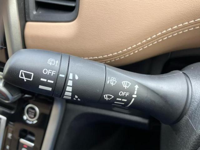 セレナ ハイウェイスターＶセレクション　新品タイヤ／純正　９インチ　メモリーナビ／フリップダウンモニター　純正　１１インチ／エマージェンシーブレーキ／両側電動スライドドア／アラウンドビューモニター／車線逸脱防止支援システム　全周囲カメラ（18枚目）