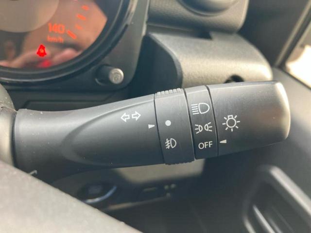 ジムニー ４ＷＤ　ＸＬ　新品タイヤ／保証書／純正　８インチ　ＳＤナビ／シートヒーター　前席／ヘッドランプ　ＬＥＤ／Ｂｌｕｅｔｏｏｔｈ接続／ＥＴＣ／ＡＢＳ／横滑り防止装置／バックモニター／フルセグＴＶ／エアバッグ　サイド（16枚目）