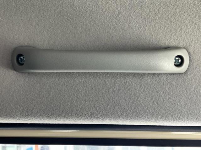 ジムニー ４ＷＤ　ＸＬ　新品タイヤ／保証書／純正　８インチ　ＳＤナビ／シートヒーター　前席／ヘッドランプ　ＬＥＤ／Ｂｌｕｅｔｏｏｔｈ接続／ＥＴＣ／ＡＢＳ／横滑り防止装置／バックモニター／フルセグＴＶ／エアバッグ　サイド（37枚目）