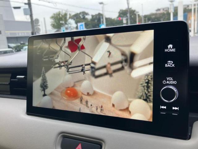 ヴェゼル 4WD eHEV Zプレイパッケージ 新品タイヤ/保証書/ディスプレイオーディオ+ナビ9インチ/デジタルインナーミラー/シートヒーター/車線逸脱防止支援システム/シート ハーフレザー/電動バックドア/ヘッドランプ LED バックカメラ(12枚目)