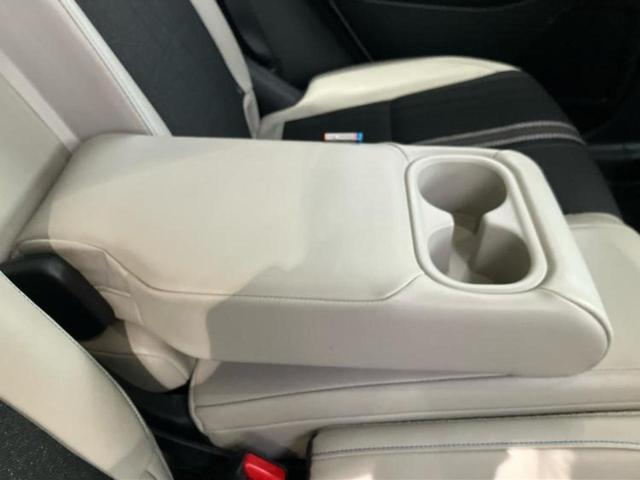 ヴェゼル 4WD eHEV Zプレイパッケージ 新品タイヤ/保証書/ディスプレイオーディオ+ナビ9インチ/デジタルインナーミラー/シートヒーター/車線逸脱防止支援システム/シート ハーフレザー/電動バックドア/ヘッドランプ LED バックカメラ(29枚目)