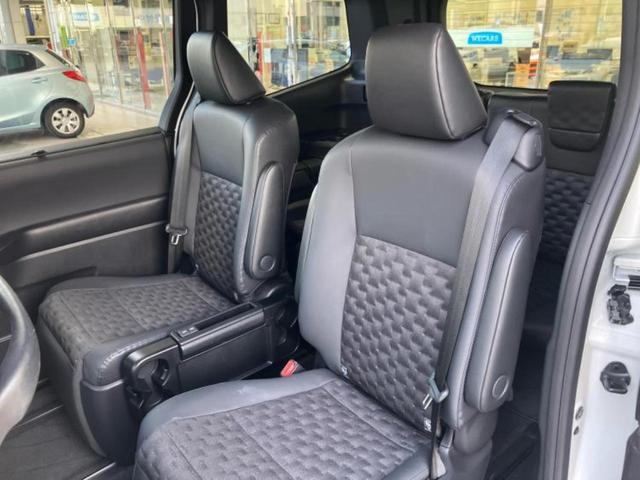 ヴォクシー ハイブリッドＳ－Ｚ　保証書／ディスプレイオーディオ＋ナビ１０．５インチ／フリップダウンモニター　純正　１４インチ／デジタルインナーミラー／トヨタセーフティセンス／両側電動スライドドア／シートヒーター　全席　全周囲カメラ（8枚目）