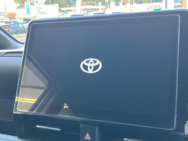 ヴォクシー ハイブリッドＳ－Ｚ　保証書／ディスプレイオーディオ＋ナビ１０．５インチ／フリップダウンモニター　純正　１４インチ／デジタルインナーミラー／トヨタセーフティセンス／両側電動スライドドア／シートヒーター　全席　全周囲カメラ（9枚目）