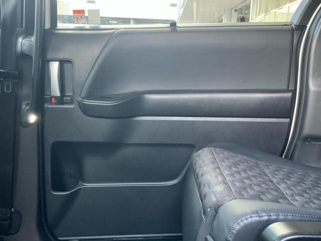 ヴォクシー ハイブリッドＳ－Ｚ　保証書／ディスプレイオーディオ＋ナビ１０．５インチ／フリップダウンモニター　純正　１４インチ／デジタルインナーミラー／トヨタセーフティセンス／両側電動スライドドア／シートヒーター　全席　全周囲カメラ（23枚目）