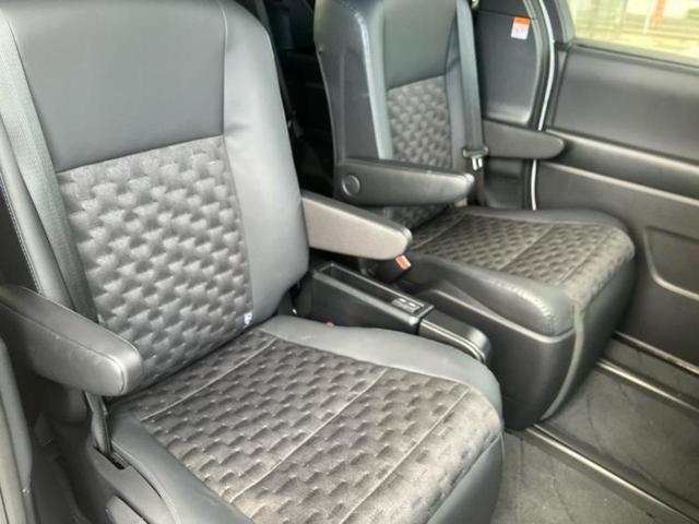 ヴォクシー ハイブリッドＳ－Ｚ　保証書／ディスプレイオーディオ＋ナビ１０．５インチ／フリップダウンモニター　純正　１４インチ／デジタルインナーミラー／トヨタセーフティセンス／両側電動スライドドア／シートヒーター　全席　全周囲カメラ（36枚目）