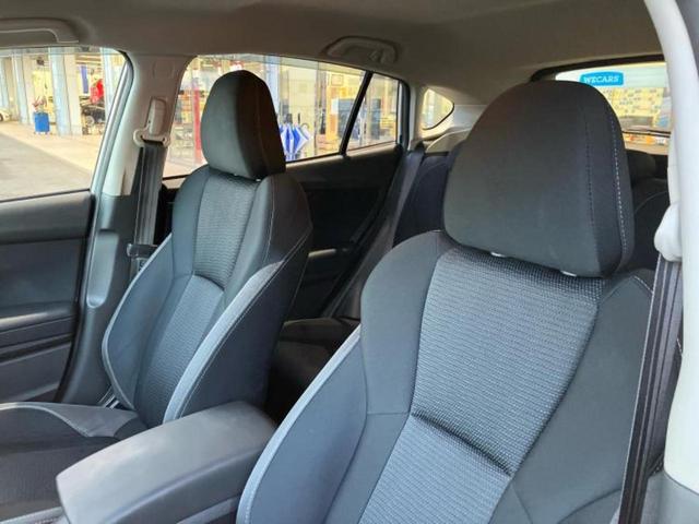 インプレッサスポーツ ４ＷＤ１．６ｉ－ＬアイサイトＳスタイル　保証書／純正　ＳＤナビ／アイサイト／車線逸脱防止支援システム／ヘッドランプ　ＬＥＤ／Ｂｌｕｅｔｏｏｔｈ接続／ＥＴＣ／ＥＢＤ付ＡＢＳ／横滑り防止装置／アイドリングストップ／サイドモニター　バックカメラ（6枚目）