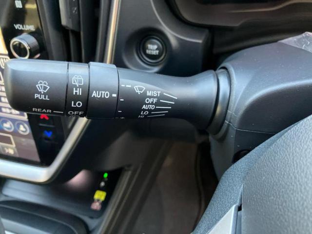 国産車から輸入車まで多様なお客様のニーズのお応えできるように、全国規模で豊富な在庫展開！車のことならＷＥＣＡＲＳへ！