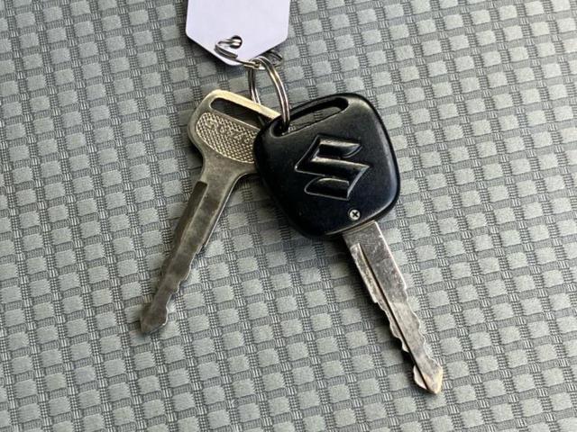 アルト Ｌ　新品タイヤ／保証書／社外　ＳＤナビ／シートヒーター　運転席／Ｂｌｕｅｔｏｏｔｈ接続／ＥＢＤ付ＡＢＳ／横滑り防止装置／アイドリングストップ／フルセグＴＶ／ＤＶＤ／エアバッグ　運転席／エアバッグ　助手席（41枚目）