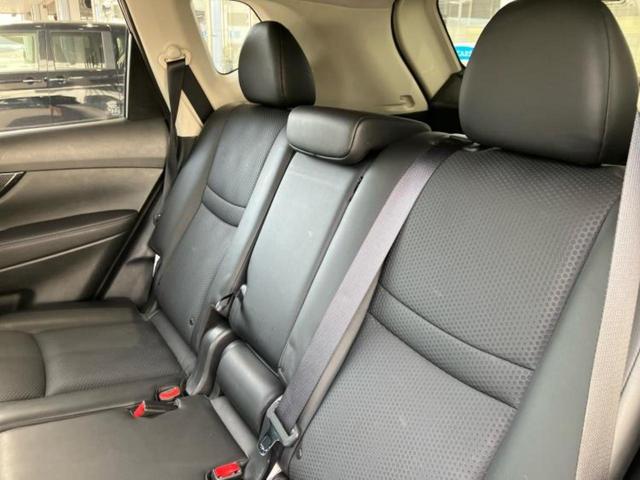 エクストレイル ２０Ｘｉ　保証書／純正　９インチ　ＳＤナビ／インテリジェントルームミラー／衝突安全装置／アラウンドビューモニター／車線逸脱防止支援システム／シート　合皮／プロパイロット　衝突被害軽減システム　全周囲カメラ（7枚目）