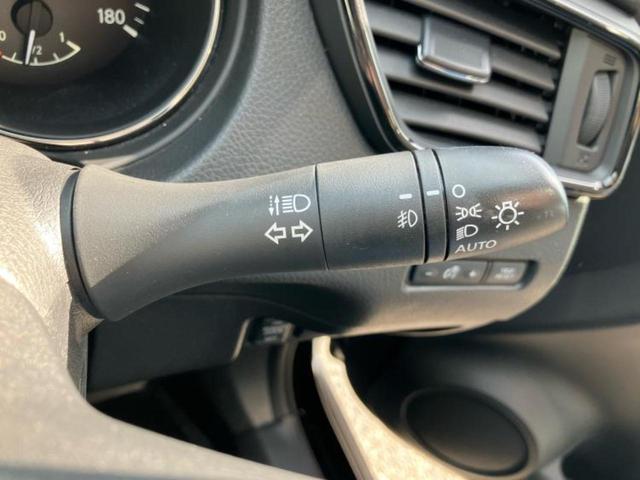 エクストレイル ２０Ｘｉ　保証書／純正　９インチ　ＳＤナビ／インテリジェントルームミラー／衝突安全装置／アラウンドビューモニター／車線逸脱防止支援システム／シート　合皮／プロパイロット　衝突被害軽減システム　全周囲カメラ（16枚目）