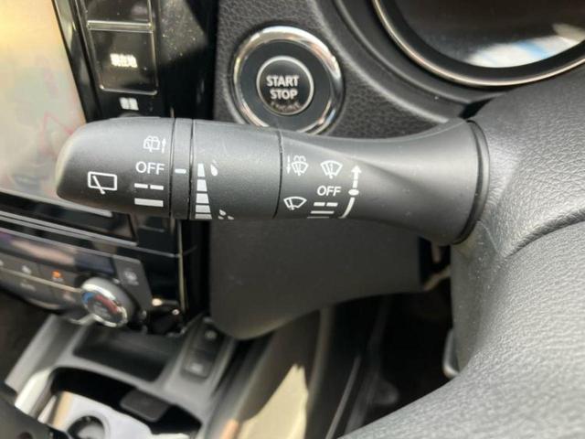 エクストレイル ２０Ｘｉ　保証書／純正　９インチ　ＳＤナビ／インテリジェントルームミラー／衝突安全装置／アラウンドビューモニター／車線逸脱防止支援システム／シート　合皮／プロパイロット　衝突被害軽減システム　全周囲カメラ（17枚目）