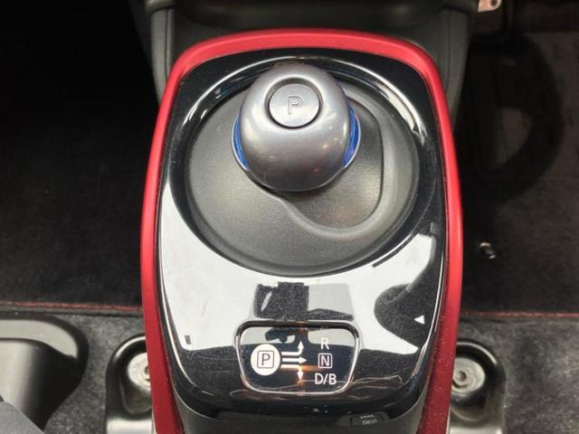 ノート eパワーニスモ 新品タイヤ/保証書/純正 SDナビ/インテリジェントルームミラー/エマージェンシーブレーキ/アラウンドビューモニター/車線逸脱防止支援システム/ヘッドランプ LED/Bluetooth接続/ETC(18枚目)