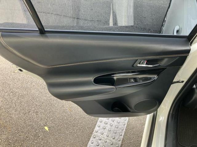 ハリアー プレミアム サンルーフ/エアロ/JBL/保証書/純正 ナビ/トヨタセーフティセンス/車線逸脱防止支援システム/シート ハーフレザー/電動バックドア/ヘッドランプ LED/Bluetooth接続/ETC フルエアロ(23枚目)