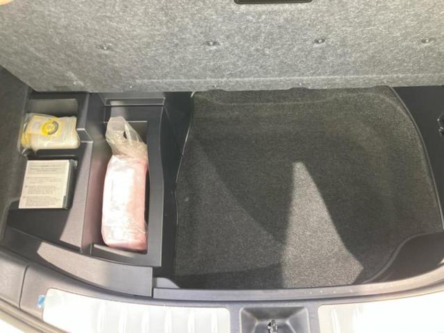 ハリアー プレミアム サンルーフ/エアロ/JBL/保証書/純正 ナビ/トヨタセーフティセンス/車線逸脱防止支援システム/シート ハーフレザー/電動バックドア/ヘッドランプ LED/Bluetooth接続/ETC フルエアロ(25枚目)