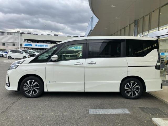 セレナ eパワーハイウェイスターV 純正 10インチ ナビ/インテリジェントルームミラー/衝突安全装置/両側電動スライドドア/アラウンドビューモニター/車線逸脱防止支援システム/プロパイロット/ドライブレコーダー 純正 全周囲カメラ(2枚目)