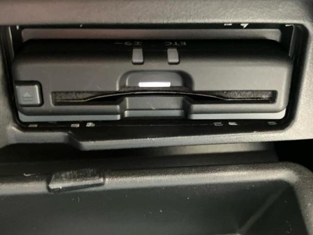 セレナ eパワーハイウェイスターV 純正 10インチ ナビ/インテリジェントルームミラー/衝突安全装置/両側電動スライドドア/アラウンドビューモニター/車線逸脱防止支援システム/プロパイロット/ドライブレコーダー 純正 全周囲カメラ(17枚目)