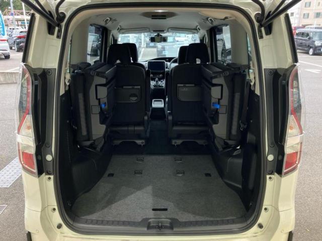 セレナ eパワーハイウェイスターV 純正 10インチ ナビ/インテリジェントルームミラー/衝突安全装置/両側電動スライドドア/アラウンドビューモニター/車線逸脱防止支援システム/プロパイロット/ドライブレコーダー 純正 全周囲カメラ(21枚目)