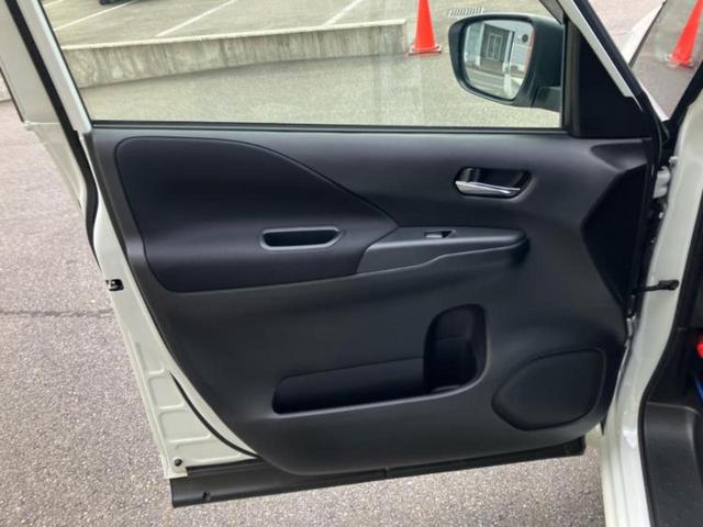 セレナ eパワーハイウェイスターV 純正 10インチ ナビ/インテリジェントルームミラー/衝突安全装置/両側電動スライドドア/アラウンドビューモニター/車線逸脱防止支援システム/プロパイロット/ドライブレコーダー 純正 全周囲カメラ(24枚目)