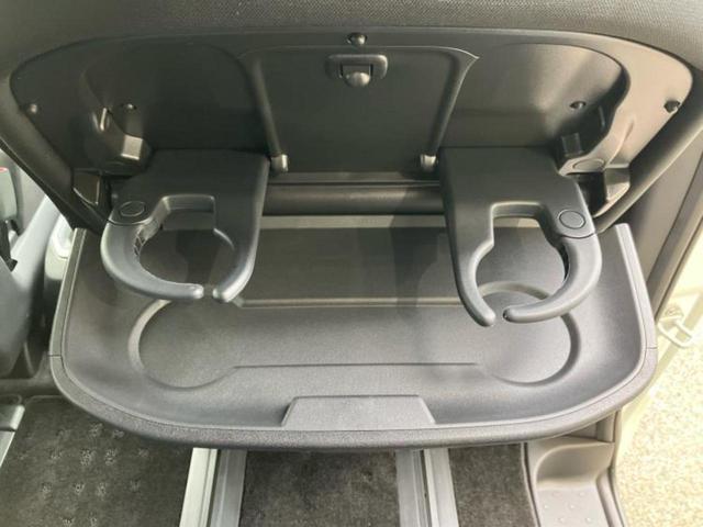 セレナ eパワーハイウェイスターV 純正 10インチ ナビ/インテリジェントルームミラー/衝突安全装置/両側電動スライドドア/アラウンドビューモニター/車線逸脱防止支援システム/プロパイロット/ドライブレコーダー 純正 全周囲カメラ(42枚目)