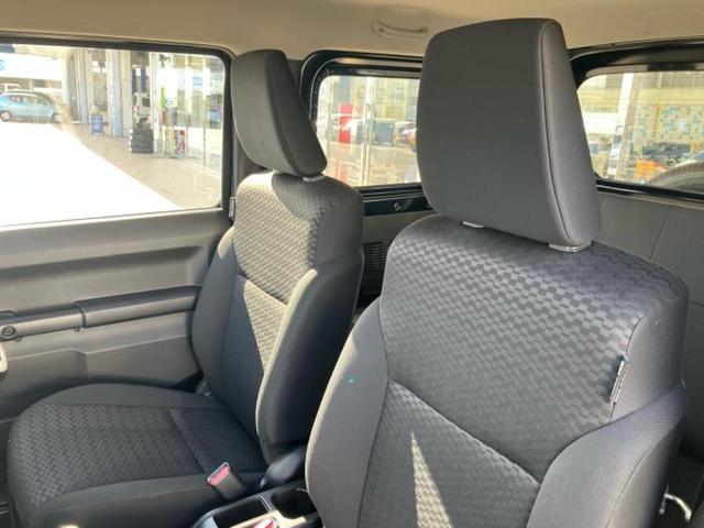 ジムニー ４ＷＤ　ＸＧ　保証書／セーフティサポート（スズキ）／車線逸脱防止支援システム／ＡＢＳ／アイドリングストップ／エアバッグ　運転席／エアバッグ　助手席／エアバッグ　サイド／パワーウインドウ／キーレスエントリー　４ＷＤ（6枚目）