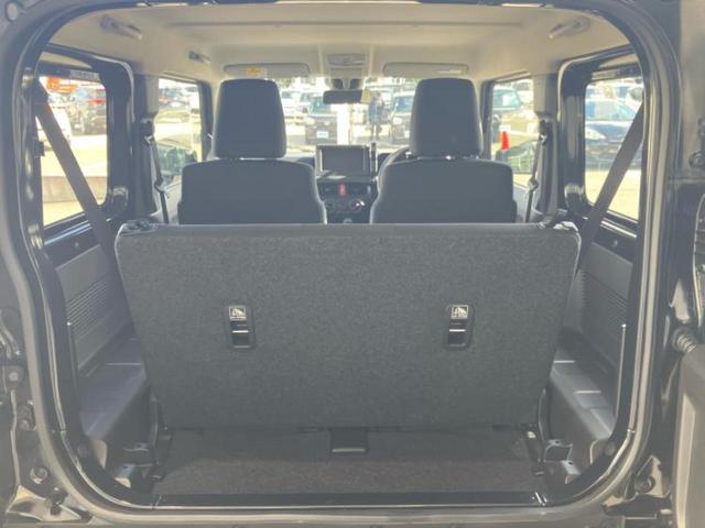 ジムニー ４ＷＤ　ＸＧ　保証書／セーフティサポート（スズキ）／車線逸脱防止支援システム／ＡＢＳ／アイドリングストップ／エアバッグ　運転席／エアバッグ　助手席／エアバッグ　サイド／パワーウインドウ／キーレスエントリー　４ＷＤ（8枚目）