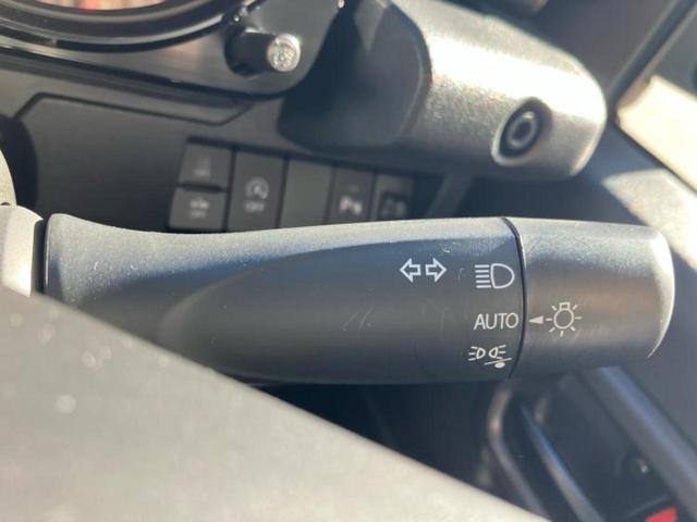 ジムニー ４ＷＤ　ＸＧ　保証書／セーフティサポート（スズキ）／車線逸脱防止支援システム／ＡＢＳ／アイドリングストップ／エアバッグ　運転席／エアバッグ　助手席／エアバッグ　サイド／パワーウインドウ／キーレスエントリー　４ＷＤ（11枚目）