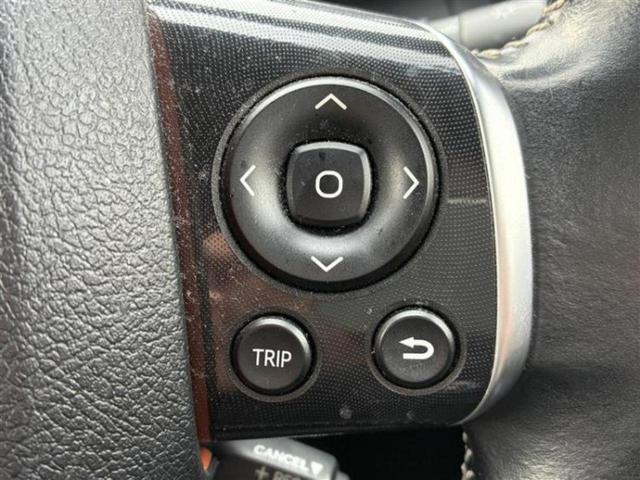 シエンタ ハイブリッドファンベースG 新品タイヤ/保証書/純正 SDナビ/衝突安全装置/両側電動スライドドア/車線逸脱防止支援システム/ヘッドランプ LED/ETC/EBD付ABS/横滑り防止装置/アイドリングストップ/フルセグTV(17枚目)