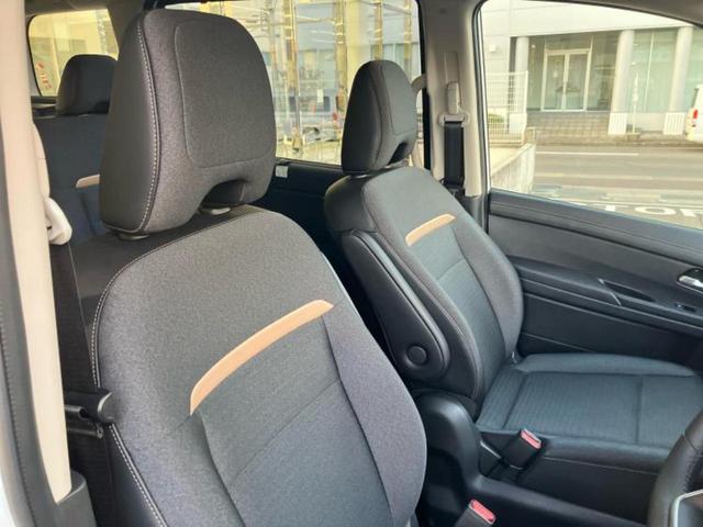 セレナ ハイウェイスターＶ　保証書／ディスプレイオーディオ＋ナビ／インテリジェントルームミラー／エマージェンシーブレーキ／両側電動スライドドア／車線逸脱防止支援システム／プロパイロット／ドライブレコーダー　社外　バックカメラ（4枚目）