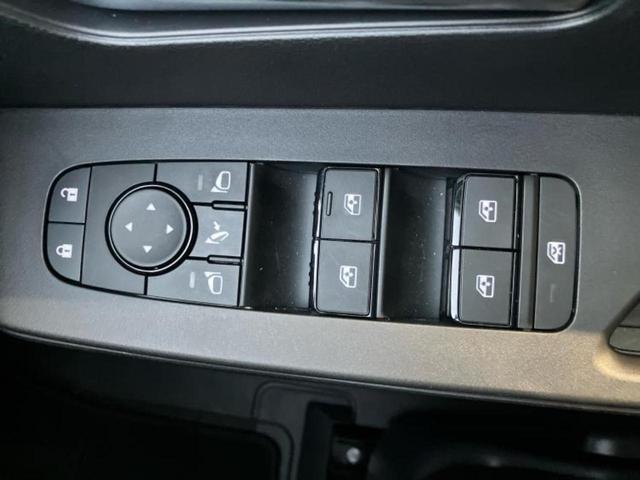 セレナ ハイウェイスターＶ　保証書／ディスプレイオーディオ＋ナビ／インテリジェントルームミラー／エマージェンシーブレーキ／両側電動スライドドア／車線逸脱防止支援システム／プロパイロット／ドライブレコーダー　社外　バックカメラ（29枚目）