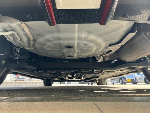 ノート ｅパワーニスモ　保証書／純正　ＳＤナビ／インテリジェントルームミラー／エマージェンシーブレーキ／アラウンドビューモニター／車線逸脱防止支援システム／ヘッドランプ　ＬＥＤ／Ｂｌｕｅｔｏｏｔｈ接続／ＥＴＣ　全周囲カメラ（43枚目）