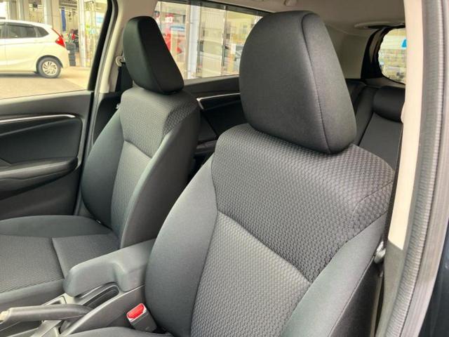 フィット １３Ｇ・Ｌホンダセンシング　保証書／純正　ＳＤナビ／ホンダセンシング／ヘッドランプ　ＬＥＤ／ＵＳＢジャック／Ｂｌｕｅｔｏｏｔｈ接続／ＥＴＣ／ＥＢＤ付ＡＢＳ／横滑り防止装置／アイドリングストップ／バックモニター／フルセグＴＶ（6枚目）