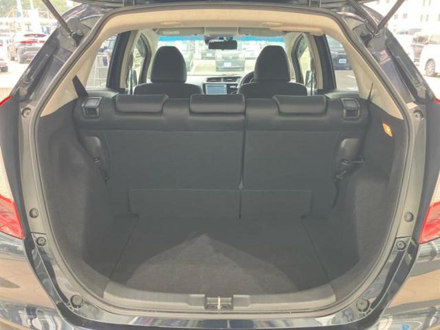 フィット １３Ｇ・Ｌホンダセンシング　保証書／純正　ＳＤナビ／ホンダセンシング／ヘッドランプ　ＬＥＤ／ＵＳＢジャック／Ｂｌｕｅｔｏｏｔｈ接続／ＥＴＣ／ＥＢＤ付ＡＢＳ／横滑り防止装置／アイドリングストップ／バックモニター／フルセグＴＶ（8枚目）