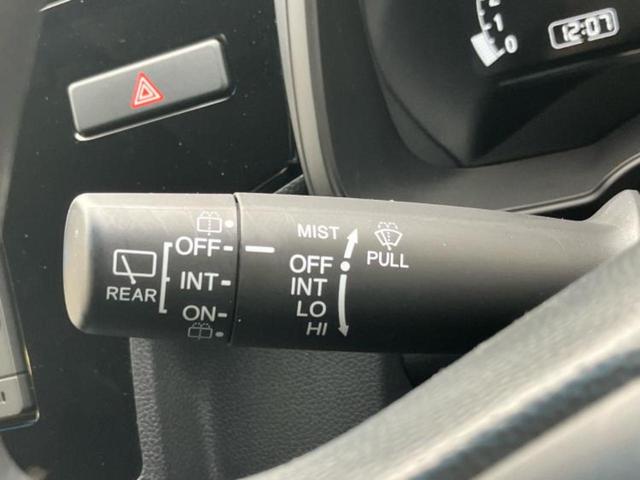 フィット １３Ｇ・Ｌホンダセンシング　保証書／純正　ＳＤナビ／ホンダセンシング／ヘッドランプ　ＬＥＤ／ＵＳＢジャック／Ｂｌｕｅｔｏｏｔｈ接続／ＥＴＣ／ＥＢＤ付ＡＢＳ／横滑り防止装置／アイドリングストップ／バックモニター／フルセグＴＶ（17枚目）