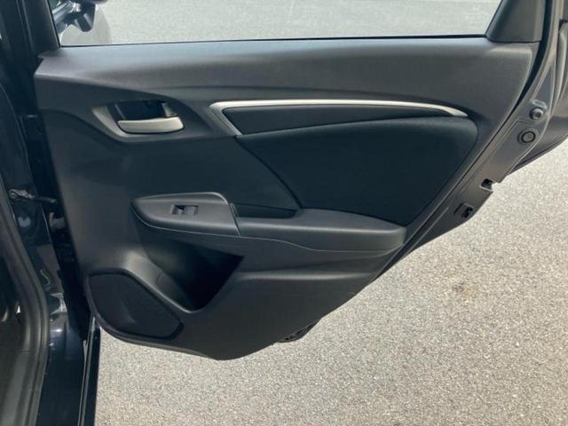 フィット １３Ｇ・Ｌホンダセンシング　保証書／純正　ＳＤナビ／ホンダセンシング／ヘッドランプ　ＬＥＤ／ＵＳＢジャック／Ｂｌｕｅｔｏｏｔｈ接続／ＥＴＣ／ＥＢＤ付ＡＢＳ／横滑り防止装置／アイドリングストップ／バックモニター／フルセグＴＶ（21枚目）