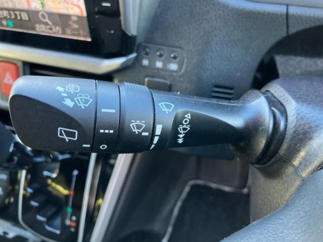 ヴォクシー ＺＳキラメキ２　保証書／社外　１１インチ　ＳＤナビ／フリップダウンモニター　社外　１２．８インチ／トヨタセーフティセンス／両側電動スライドドア／車線逸脱防止支援システム／ヘッドランプ　ＬＥＤ　衝突被害軽減システム（18枚目）