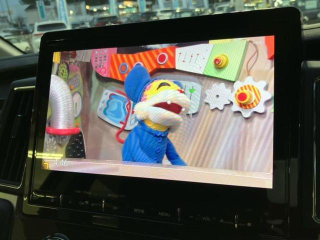 デリカＤ：５ ４ＷＤ　Ｇパワーパッケージ　保証書／純正　１０インチ　ＳＤナビ／衝突安全装置／両側電動スライドドア／シートヒーター／マルチアラウンドモニター／車線逸脱防止支援システム／シート　合皮／電動バックドア／ドライブレコーダー　社外（12枚目）