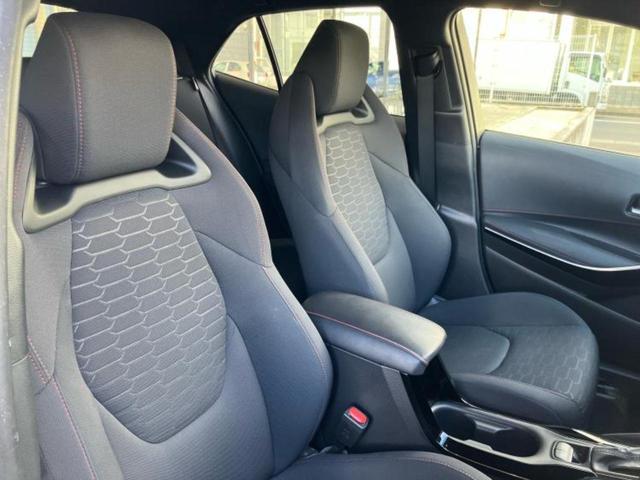 カローラスポーツ Ｇ　Ｚ　保証書／ディスプレイオーディオ＋ナビ１０インチ／トヨタセーフティセンス／シートヒーター　前席／車線逸脱防止支援システム／ヘッドランプ　ＬＥＤ／ＥＴＣ／ＥＢＤ付ＡＢＳ／横滑り防止装置　バックカメラ（4枚目）