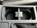 WECARSの展示場では実際に見て、触ってお車をお選びいただけます!知識の豊富な営業スタッフが様々なカーライフをご提案いたします!