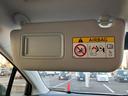 WECARSの展示場では実際に見て、触ってお車をお選びいただけます!知識の豊富な営業スタッフが様々なカーライフをご提案いたします!