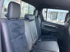 ＷＥＣＡＲＳではほぼ毎日新しい在庫車両を入荷しております！お客様のこだわりを叶える１台がきっとＷＥＣＡＲＳにあるはずです！ 5