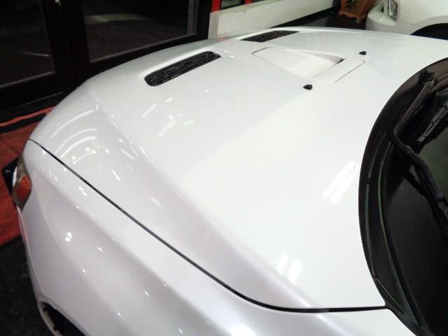 ランサー ＧＳＲエボリューションＸ　ホワイトパールカラー純正エアロ４Ｂ１１型ＮＩＶＥＣターボエンジン５ＭＴミッション４ＷＤ専用２本出しマフラーＡＷＣコントロールブレンボキャリパーレカロシートＥＮＫＥＩ１８アルミＨＩＤライトＦＯＧライト（13枚目）