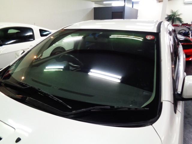 ランサー ＧＳＲエボリューションＸ　ホワイトパールカラー純正エアロ４Ｂ１１型ＮＩＶＥＣターボエンジン５ＭＴミッション４ＷＤ専用２本出しマフラーＡＷＣコントロールブレンボキャリパーレカロシートＥＮＫＥＩ１８アルミＨＩＤライトＦＯＧライト（14枚目）