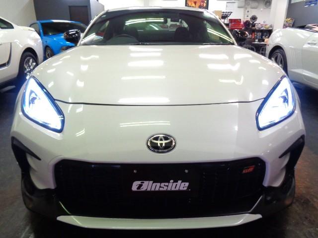 ＧＲ８６ ＳＺ　ＴＲＤフルエアロＦＡ２４ＢＯＸＥＲエンジン６ＭＴミッションＴＲＤ４本出しマフラーＬＷＳ１９インチＡＷナビＴＶバックカメラサーキットＭＯＤＥマルチインフォメーターＬＥＤライトクルーズＣ前後ドラレコ（9枚目）
