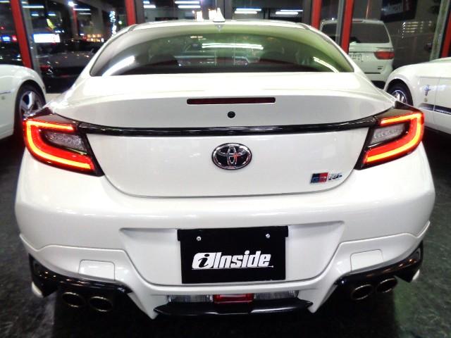 ＧＲ８６ ＳＺ　ＴＲＤフルエアロＦＡ２４ＢＯＸＥＲエンジン６ＭＴミッションＴＲＤ４本出しマフラーＬＷＳ１９インチＡＷナビＴＶバックカメラサーキットＭＯＤＥマルチインフォメーターＬＥＤライトクルーズＣ前後ドラレコ（11枚目）