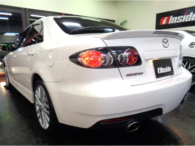 マツダスピードアテンザ ベースグレード スノーフレークホワイトパールカラーMAZDASPEED専用エアロMZR2.3DISIターボエンジン6MTミッション専用2本出しマフラートルクスプリット4WD18インチアルミHIDライトスマートキー(11枚目)