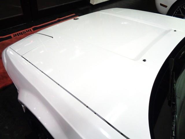 ＭＲ２ Ｓ　スーパーホワイトカラーフルエアロノーマルルーフ３Ａ－ＬＵミッドシップエンジン純正５ＭＴミッション専用２本出しマフラーレカロシートＷＯＲＫアルミＲスポイラールーフスポイラー七宝焼エンブレムＴベルト交換済（12枚目）