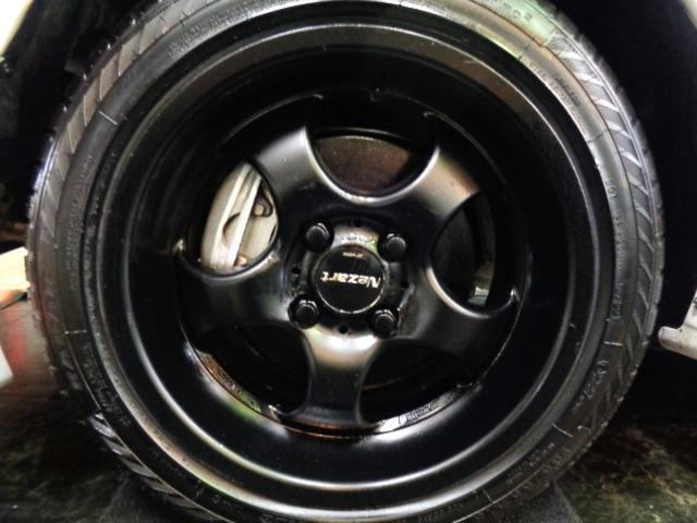 ＭＲ２ Ｓ　スーパーホワイトカラーフルエアロノーマルルーフ３Ａ－ＬＵミッドシップエンジン純正５ＭＴミッション専用２本出しマフラーレカロシートＷＯＲＫアルミＲスポイラールーフスポイラー七宝焼エンブレムＴベルト交換済（23枚目）