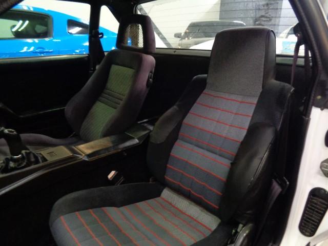 ＭＲ２ Ｓ　スーパーホワイトカラーフルエアロノーマルルーフ３Ａ－ＬＵミッドシップエンジン純正５ＭＴミッション専用２本出しマフラーレカロシートＷＯＲＫアルミＲスポイラールーフスポイラー七宝焼エンブレムＴベルト交換済（33枚目）