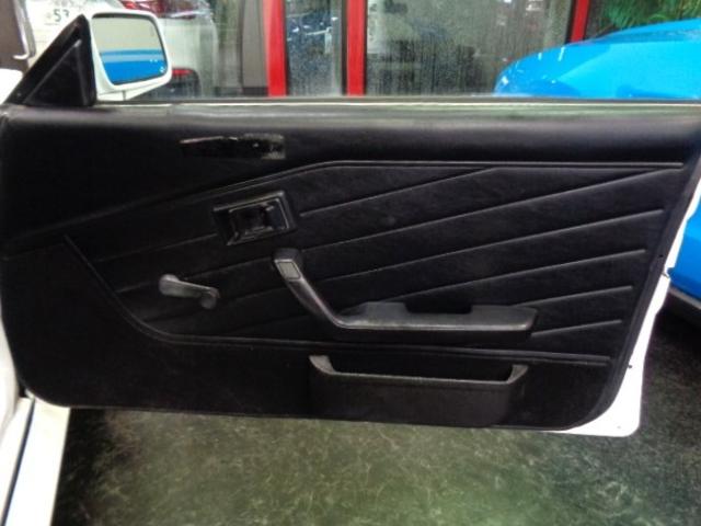 ＭＲ２ Ｓ　スーパーホワイトカラーフルエアロノーマルルーフ３Ａ－ＬＵミッドシップエンジン純正５ＭＴミッション専用２本出しマフラーレカロシートＷＯＲＫアルミＲスポイラールーフスポイラー七宝焼エンブレムＴベルト交換済（35枚目）