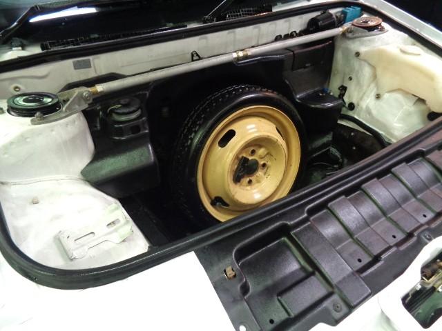 ＭＲ２ Ｓ　スーパーホワイトカラーフルエアロノーマルルーフ３Ａ－ＬＵミッドシップエンジン純正５ＭＴミッション専用２本出しマフラーレカロシートＷＯＲＫアルミＲスポイラールーフスポイラー七宝焼エンブレムＴベルト交換済（39枚目）